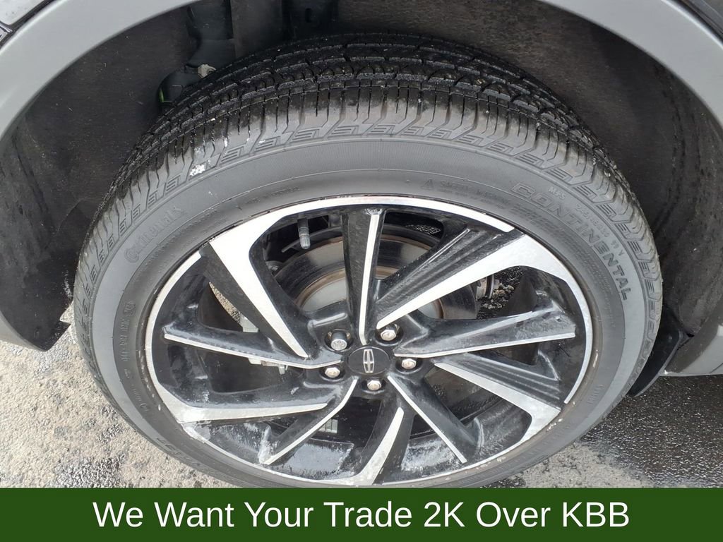 Used 2023 Lincoln Corsair Reserve w/ Equipment Group 202A image 16