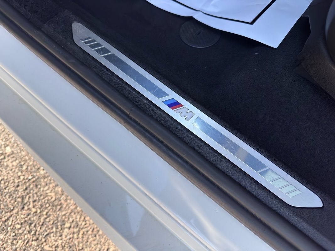 Used 2021 BMW X6 xDrive40i w/ M Sport Package AWD/4WD image 12