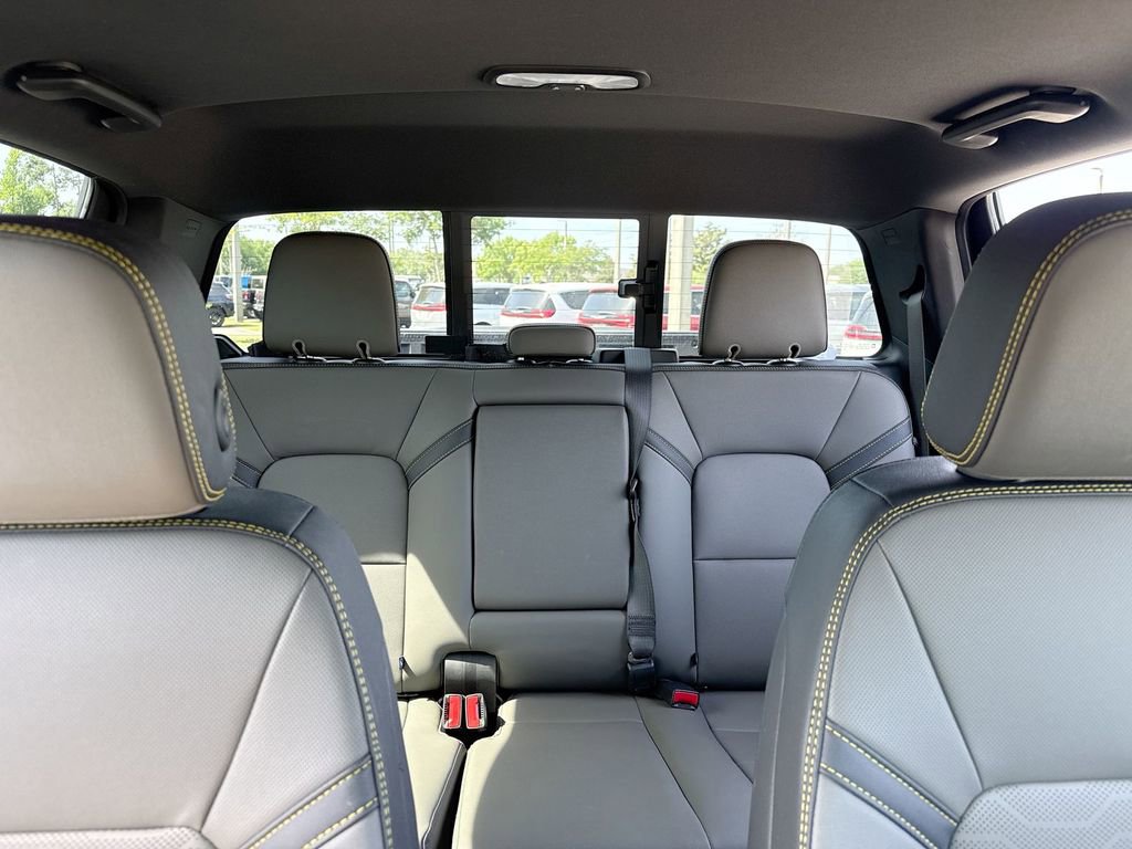 Used 2025 Chevrolet Colorado ZR2 image 24