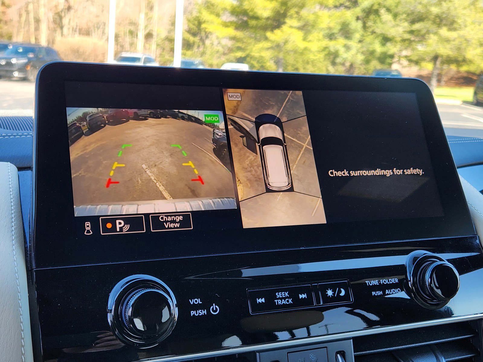 Used 2024 INFINITI QX80 Sensory w/ Cargo Package image 25