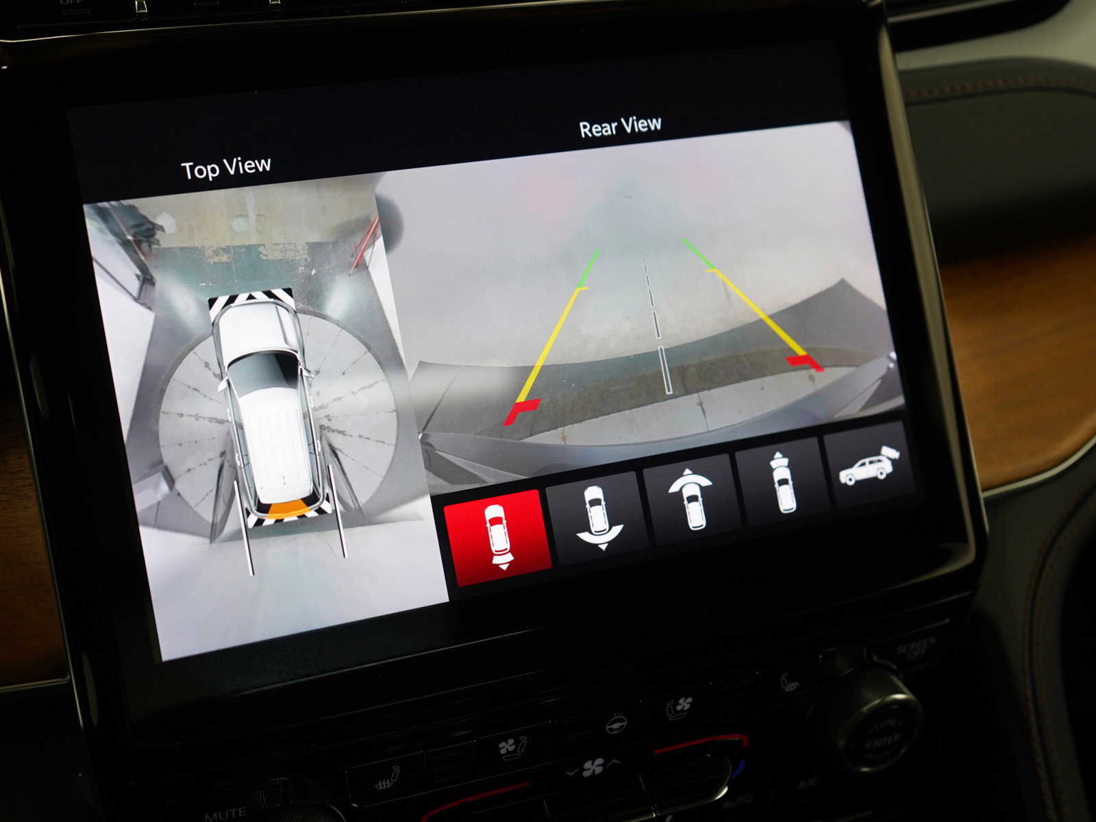 Used 2024 Jeep Grand Cherokee L Summit image 31