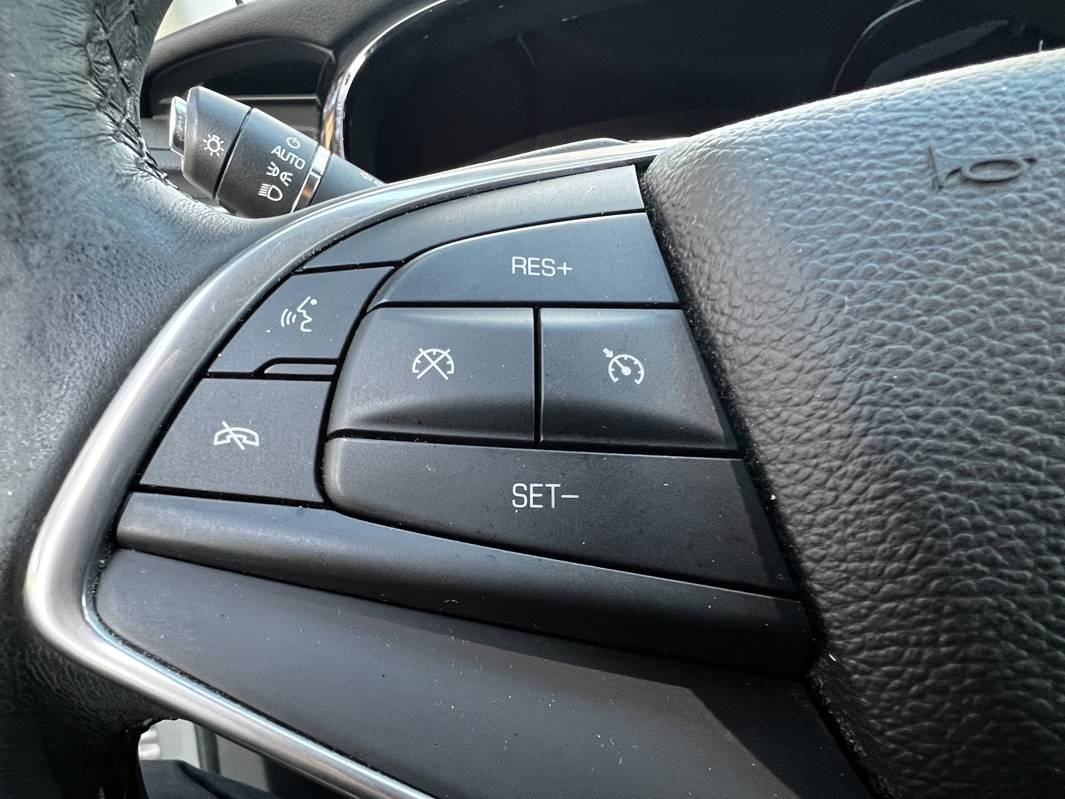 Used 2017 Cadillac XT5 Luxury image 19