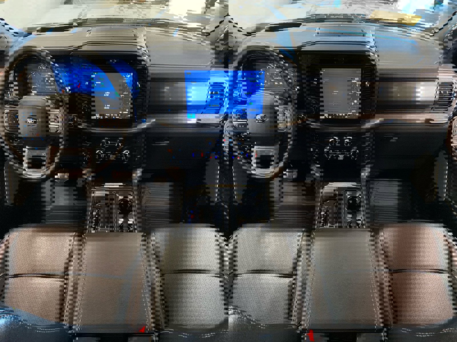 Certified 2025 Ford F150 Lariat w/ Equipment Group 502A High image 11