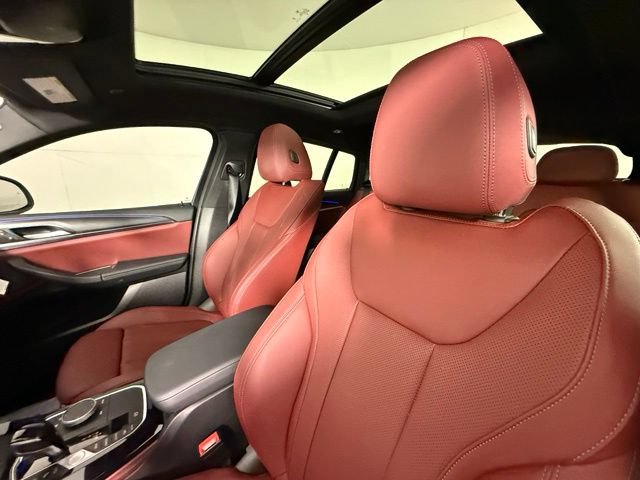 Used 2025 BMW X4 xDrive30i w/ Premium Package AWD/4WD image 5