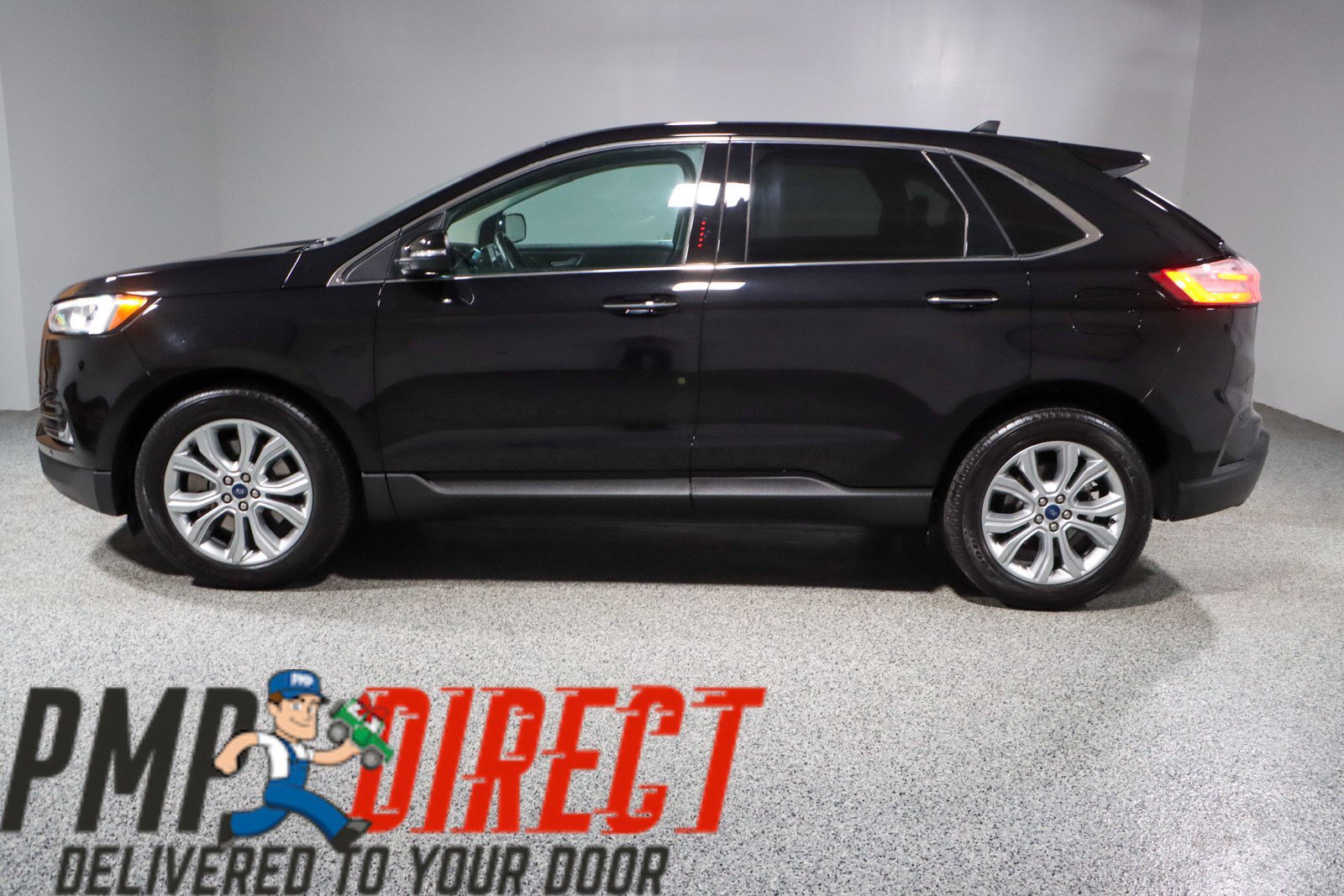 Used 2021 Ford Edge Titanium w/ Cargo Accessory Package FWD image 10