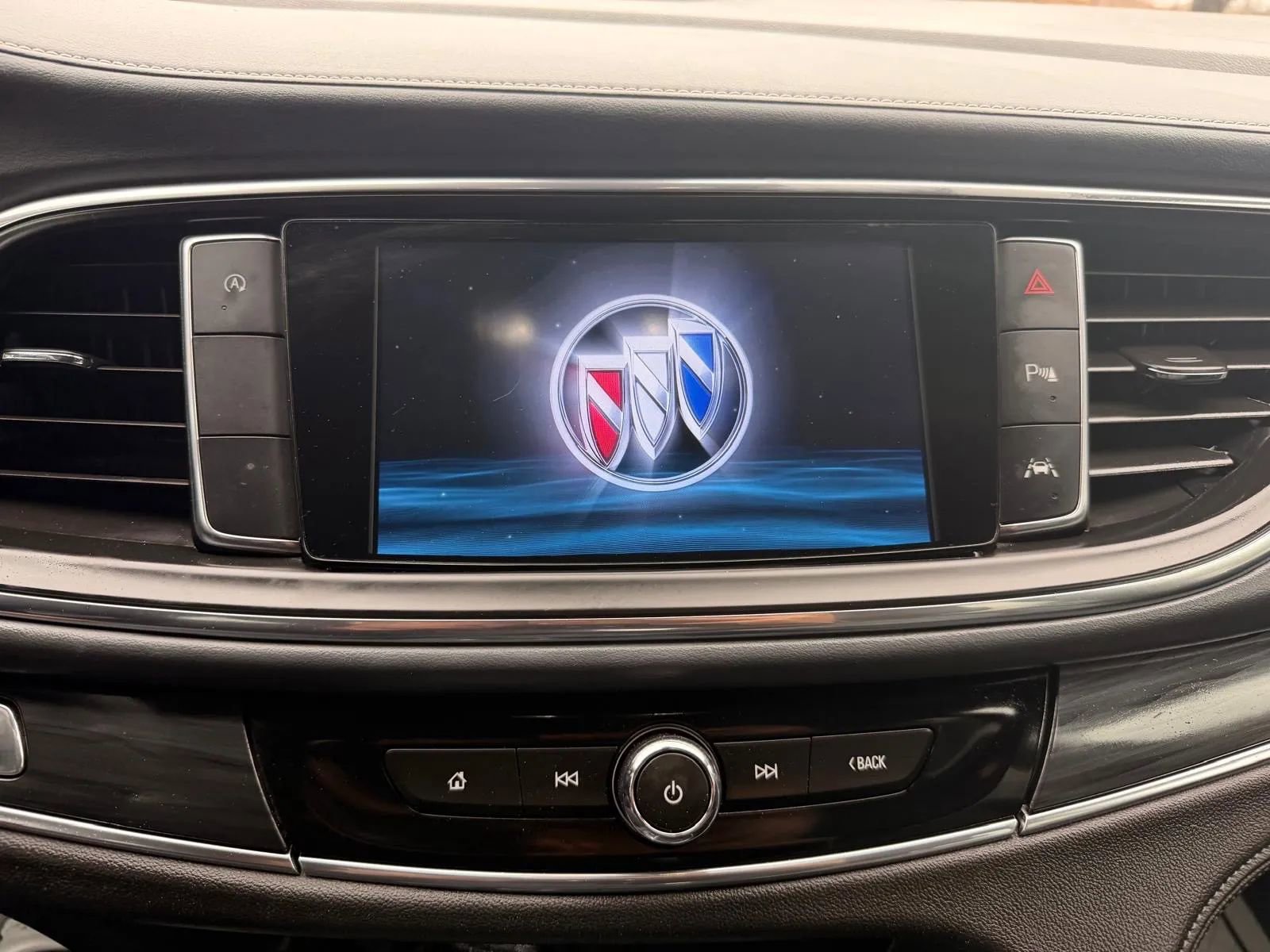 Used 2023 Buick Enclave Essence w/ Experience Buick Package FWD image 35