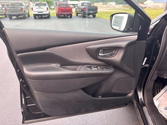Used 2020 Nissan Murano SV AWD/4WD image 14