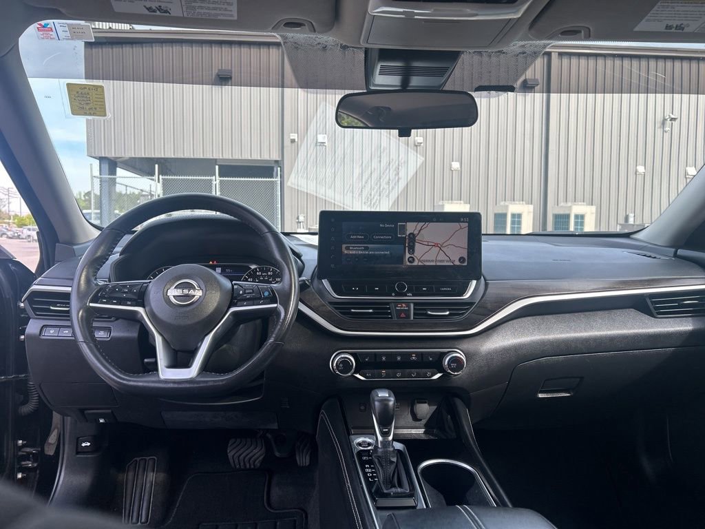 Used 2023 Nissan Altima 2.5 SV w/ SV Premium Package FWD image 24