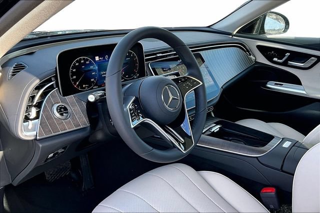 New 2026 Mercedes-Benz E 350 4MATIC Sedan image 6