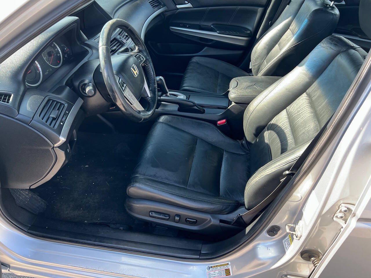 Used 2010 Honda Accord EX-L image 6