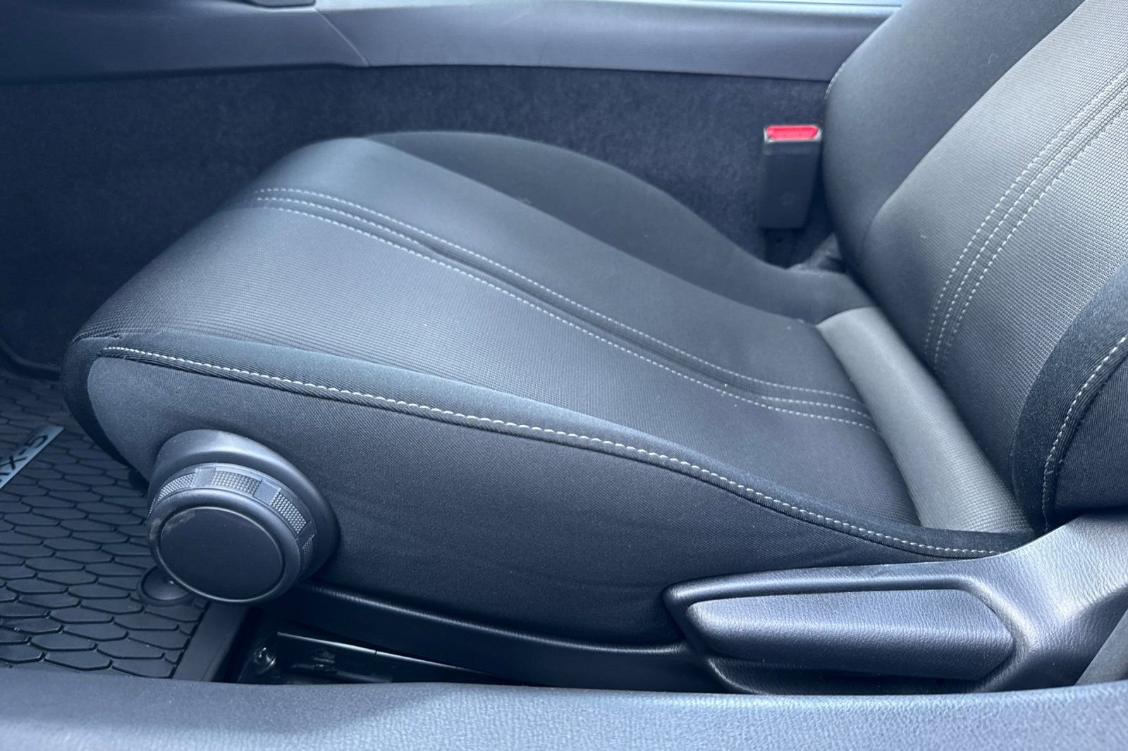 Used 2025 MAZDA MX-5 Miata Sport w/ Appearance Package image 13