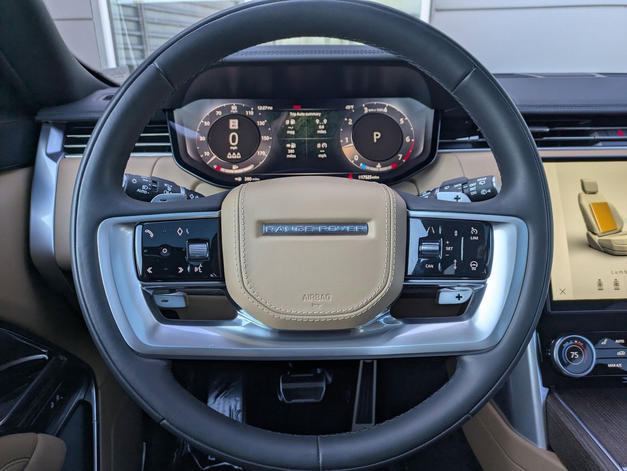 Used 2023 Land Rover Range Rover SE image 14