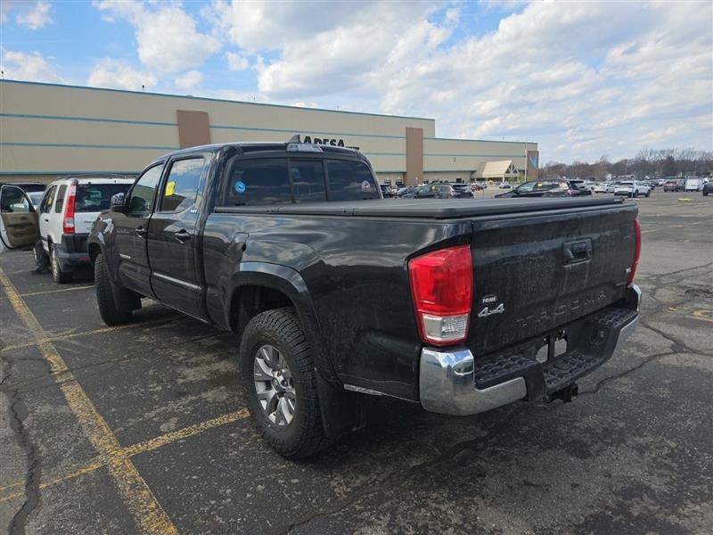 Used 2017 Toyota Tacoma SR5 w/ Tow Package image 4