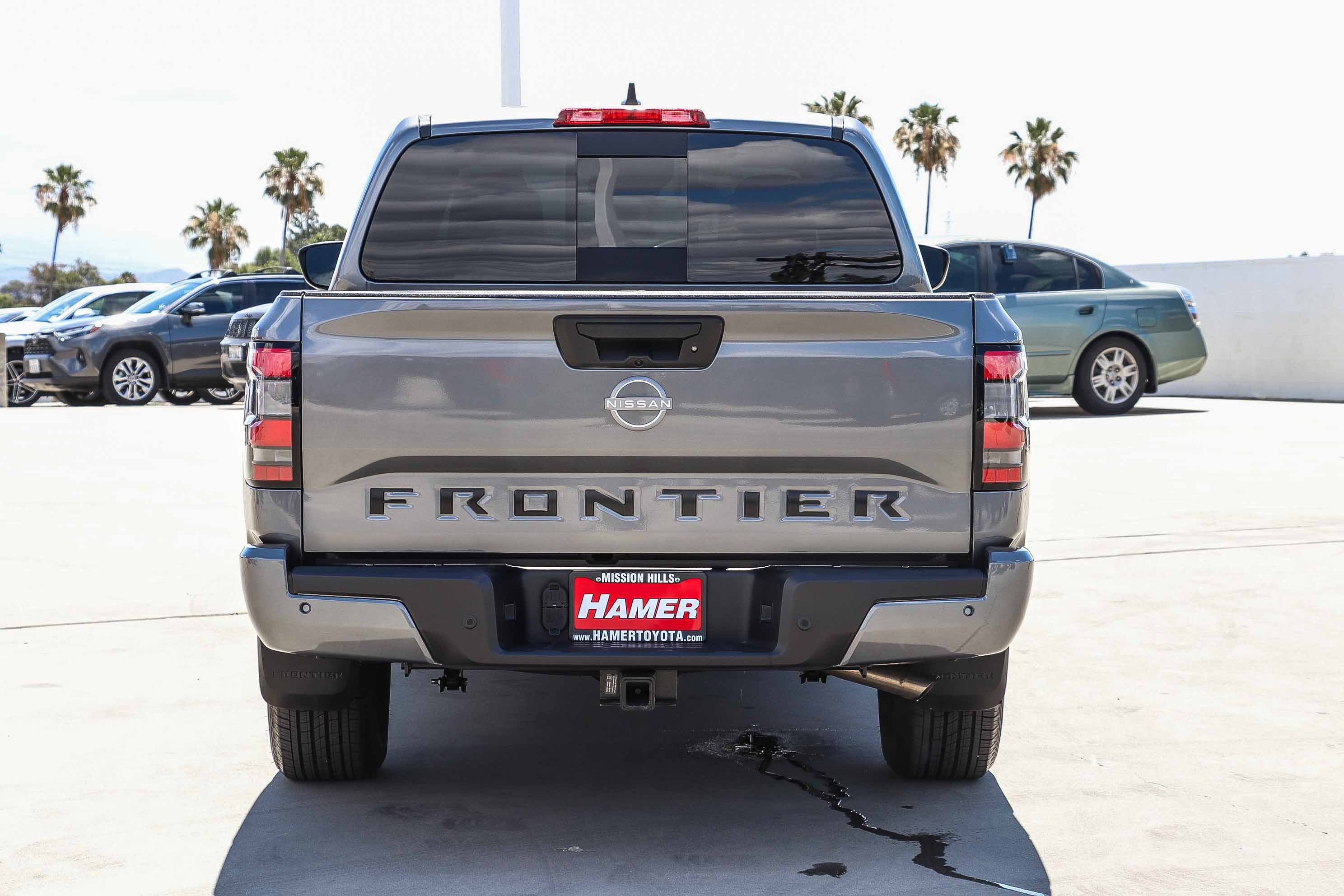 Used 2025 Nissan Frontier SV w/ SV Convenience Package RWD image 6