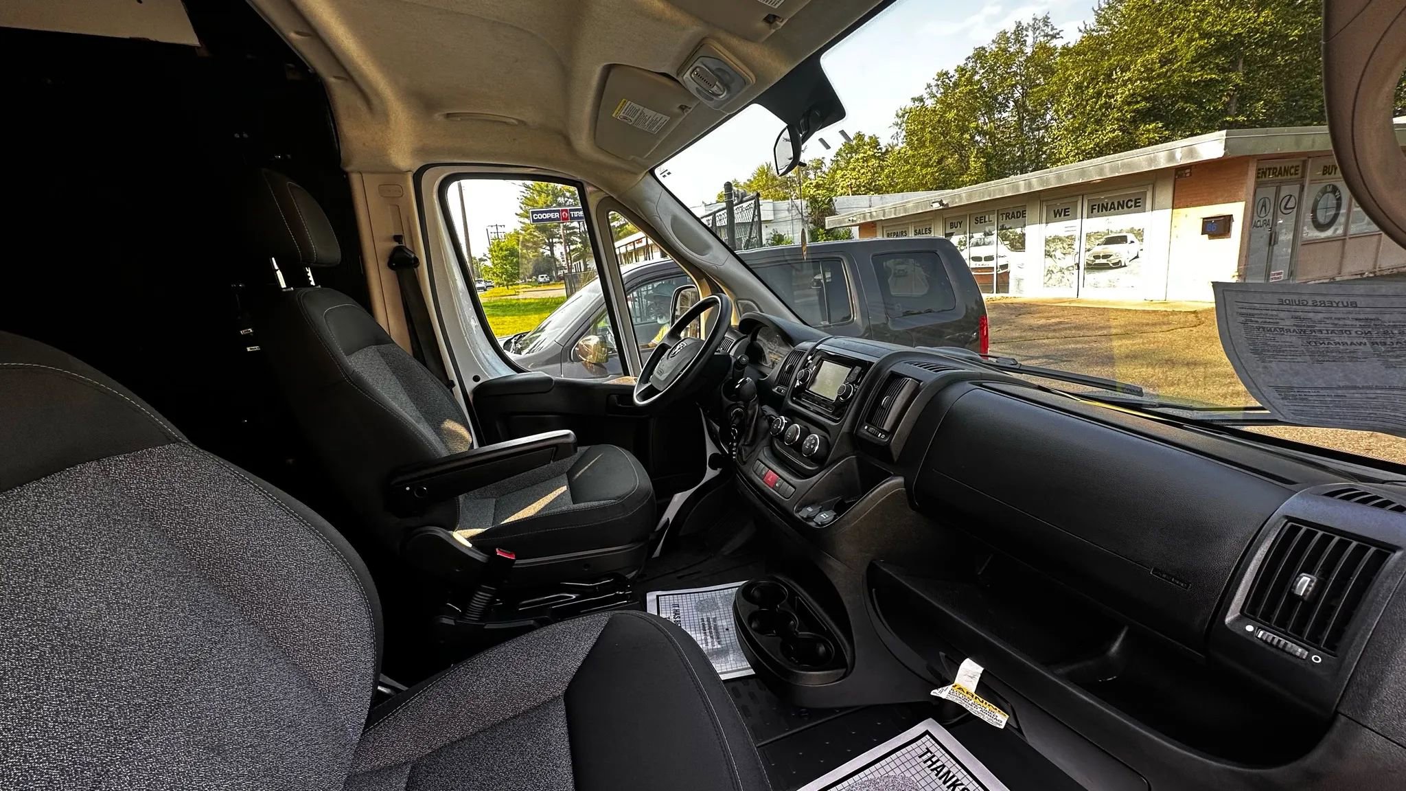 Used 2021 RAM ProMaster 2500 FWD image 31
