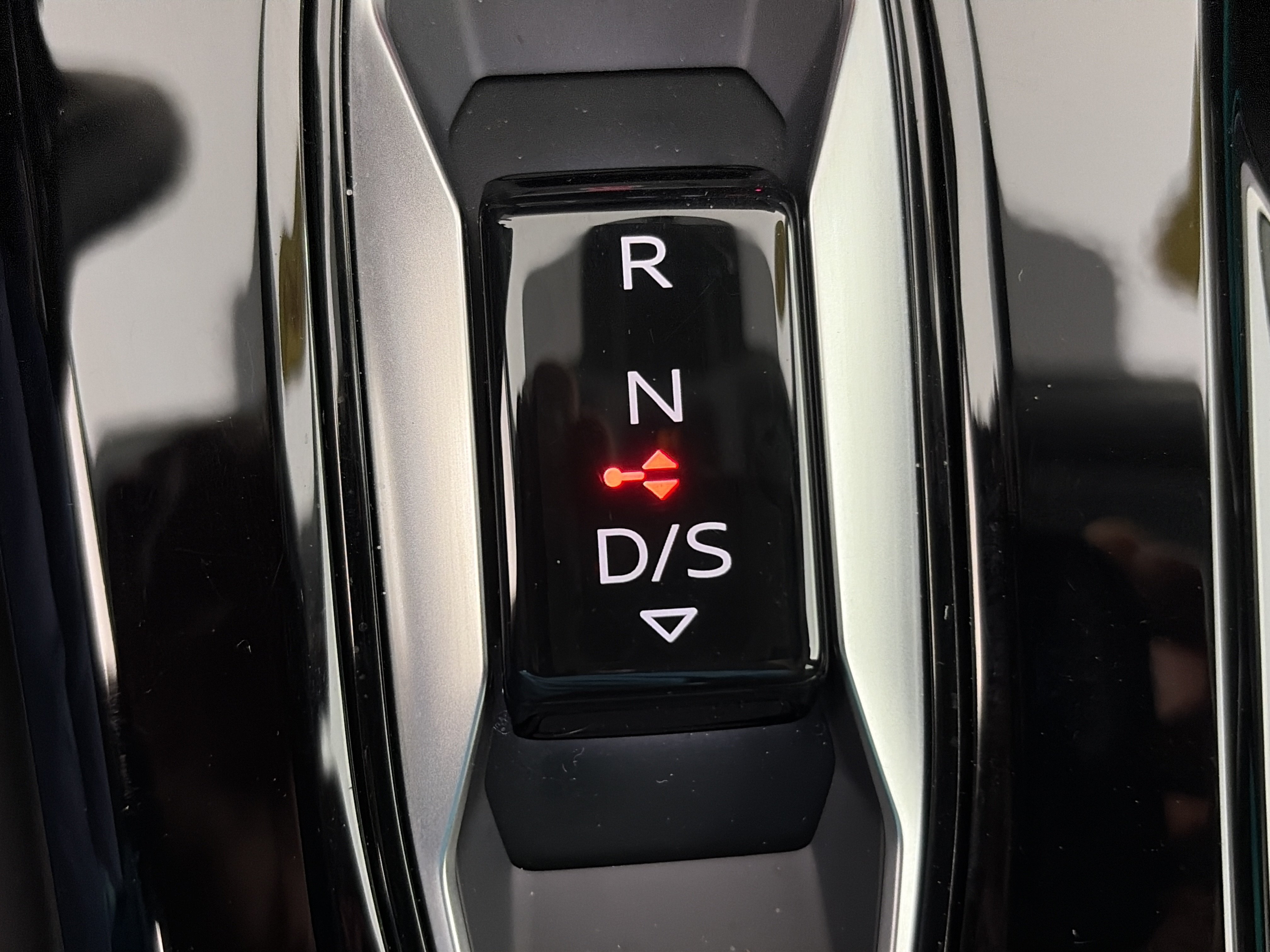 Used 2025 Audi Q5 Premium Plus w/ Premium Plus AWD/4WD image 29