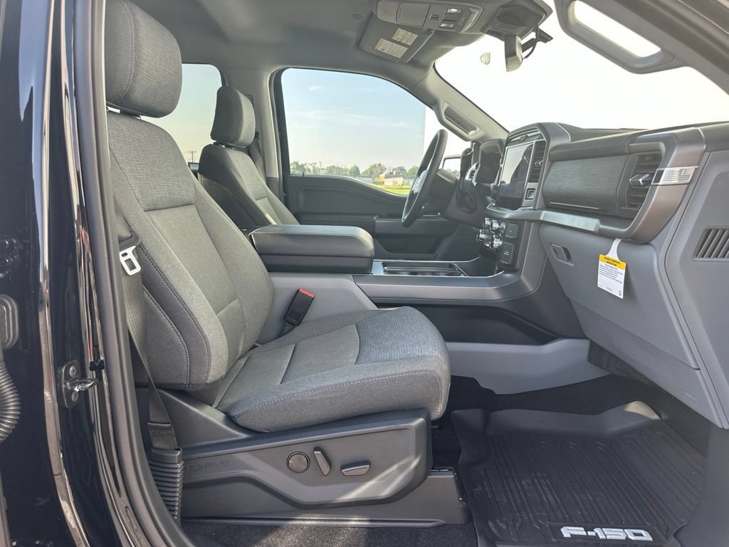 New 2026 Ford F150 XLT w/ Equipment Group 302A MID AWD/4WD image 29
