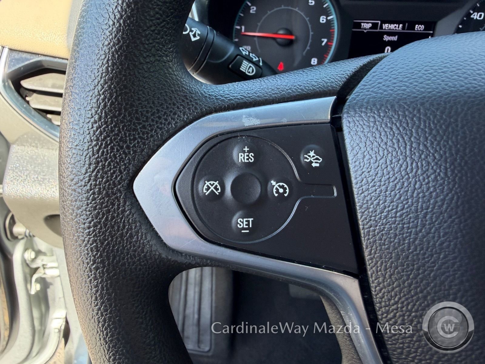 Used 2023 Chevrolet Traverse LS image 21