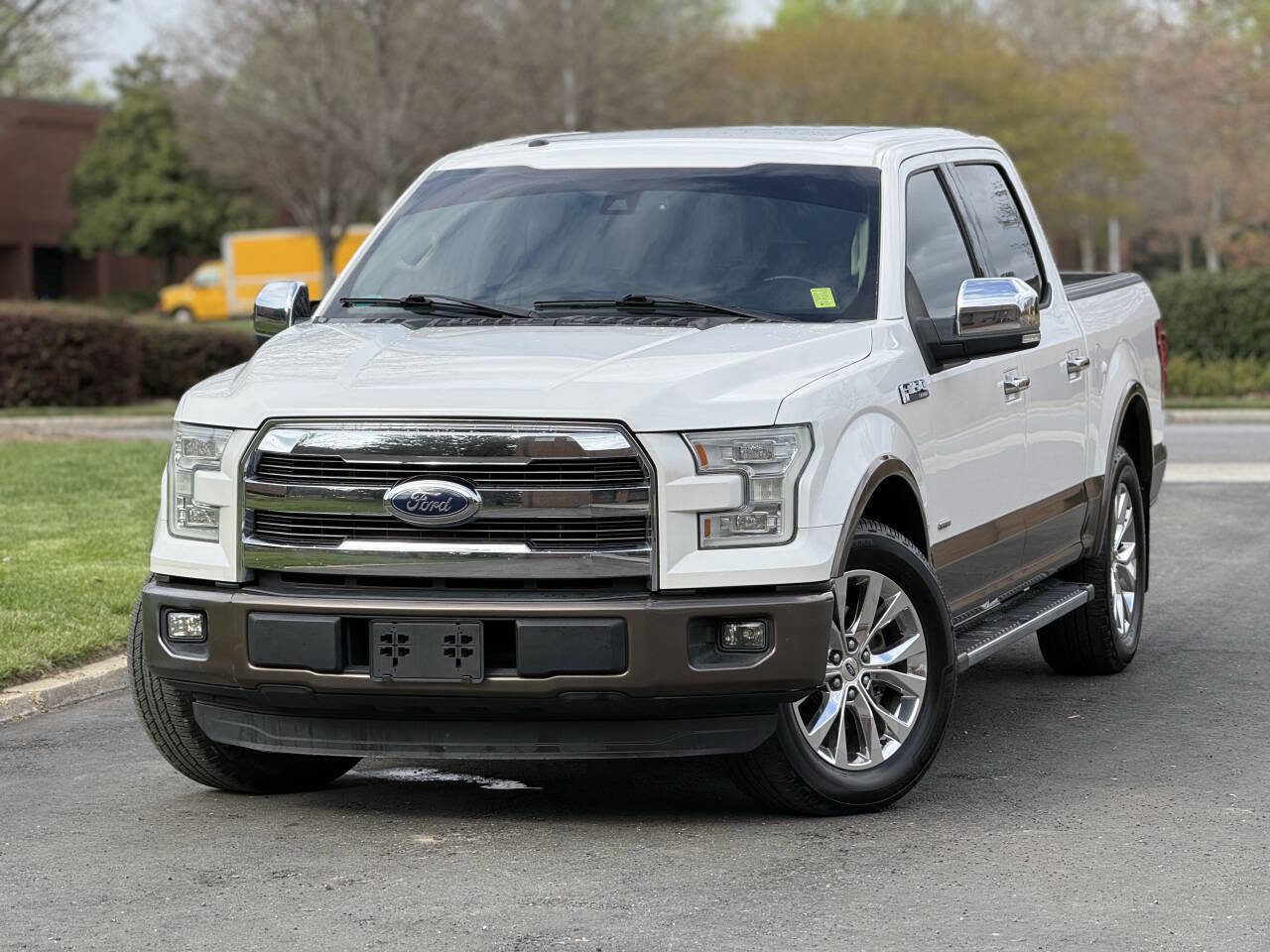 Used 2015 Ford F150 Lariat w/ Equipment Group 502A Luxury RWD image 1