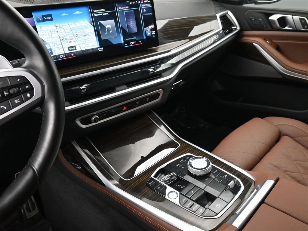 Used 2023 BMW X7 xDrive40i w/ Executive Package image 8