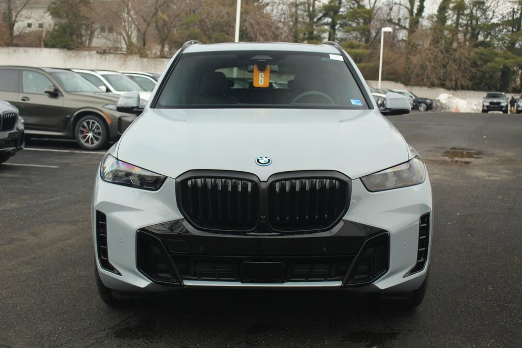 New 2026 BMW X5 xDrive50e w/ M Sport Package image 2