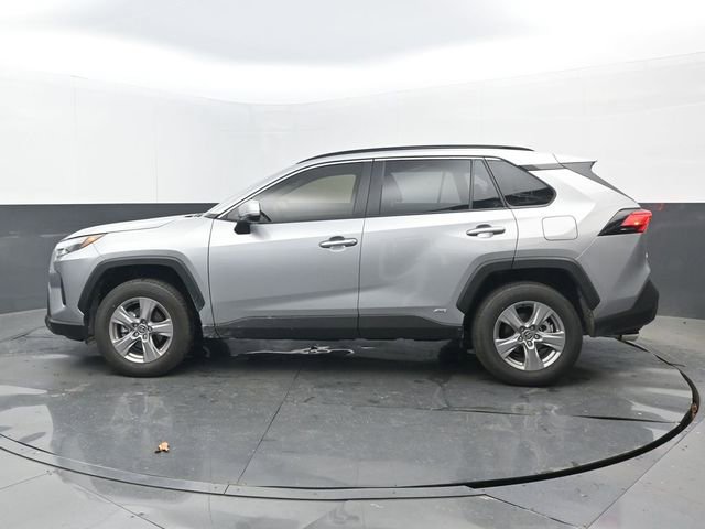 Used 2025 Toyota RAV4 XLE image 21