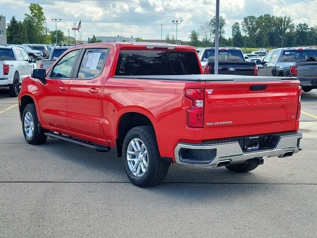 Used 2023 Chevrolet Silverado 1500 LT AWD/4WD image 3