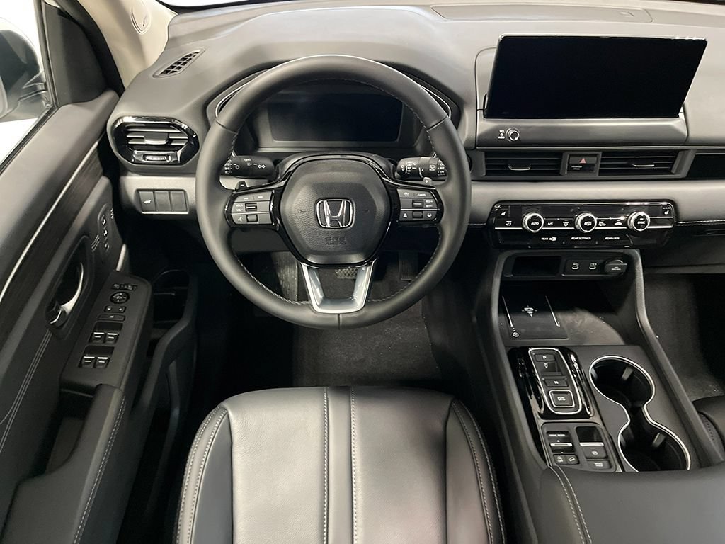New 2026 Honda Pilot Touring image 14