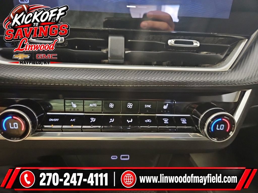 Used 2025 Chevrolet Equinox LT w/ Convenience Package II AWD/4WD image 24