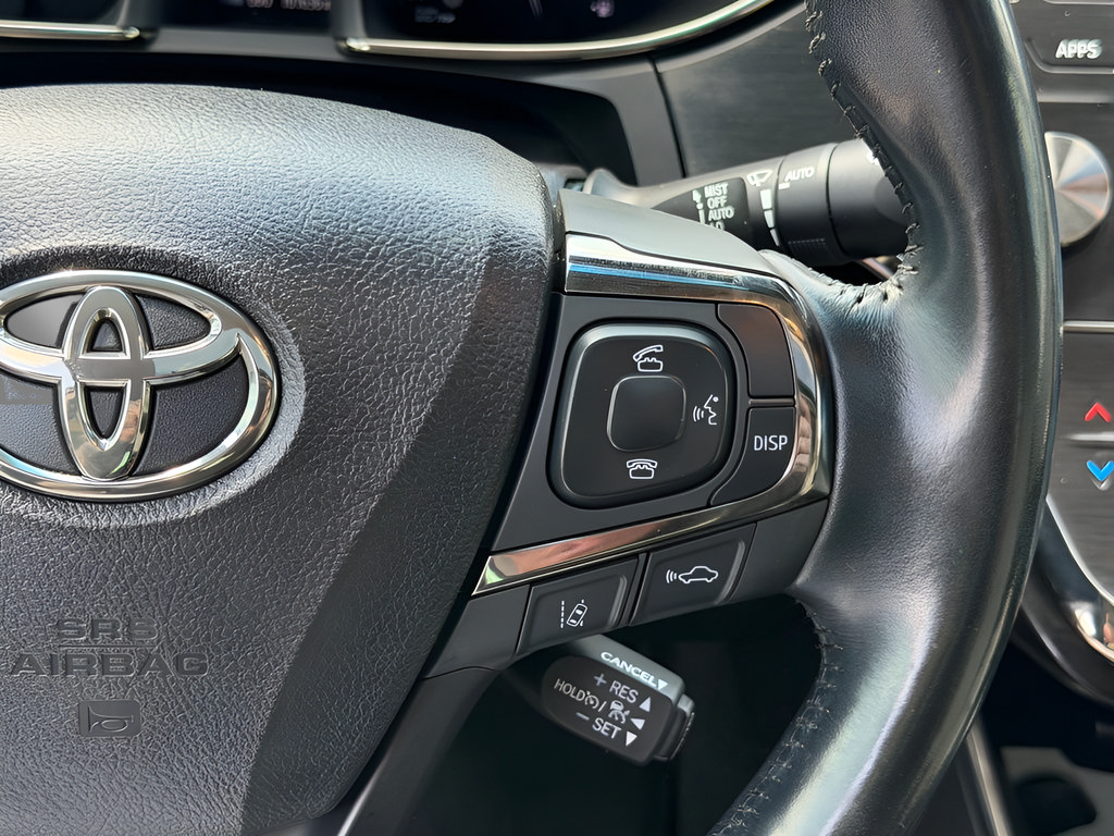 Used 2018 Toyota Avalon Limited w/ Carpet Mat Package FWD image 34