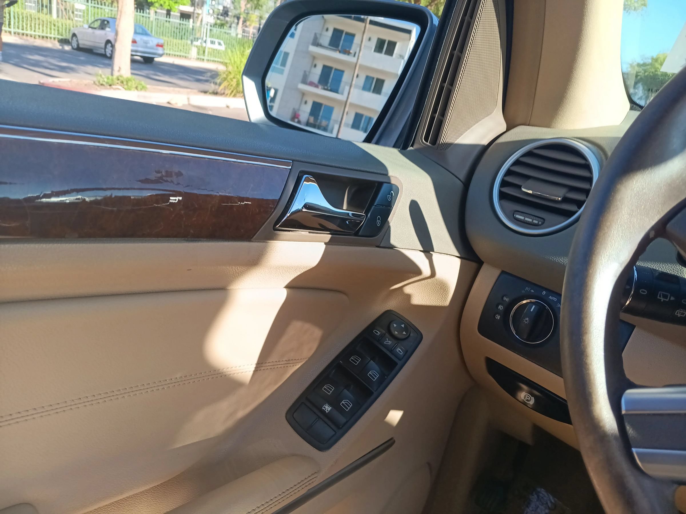 Used 2010 Mercedes-Benz ML 350 2WD image 25