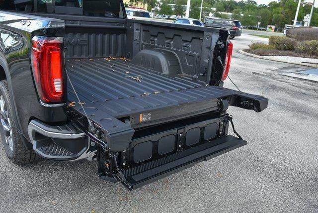 New 2025 GMC Sierra 1500 SLT w/ SLT Premium Package image 17