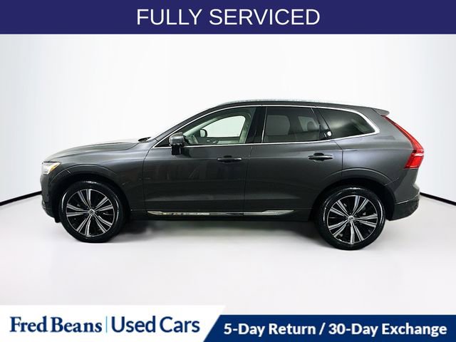 Used 2023 Volvo XC60 B5 Ultimate w/ Climate Package image 4