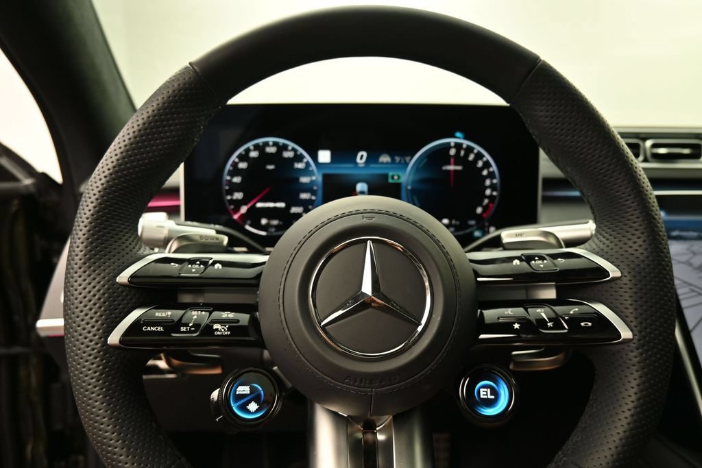 Used 2025 Mercedes-Benz S 63 AMG S image 9