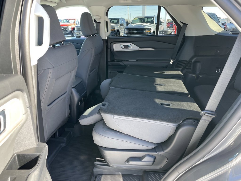 Used 2025 Ford Explorer Active image 54