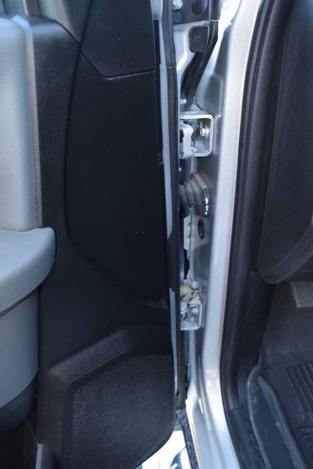 Used 2019 RAM 1500 Classic SLT w/ Luxury Group image 31