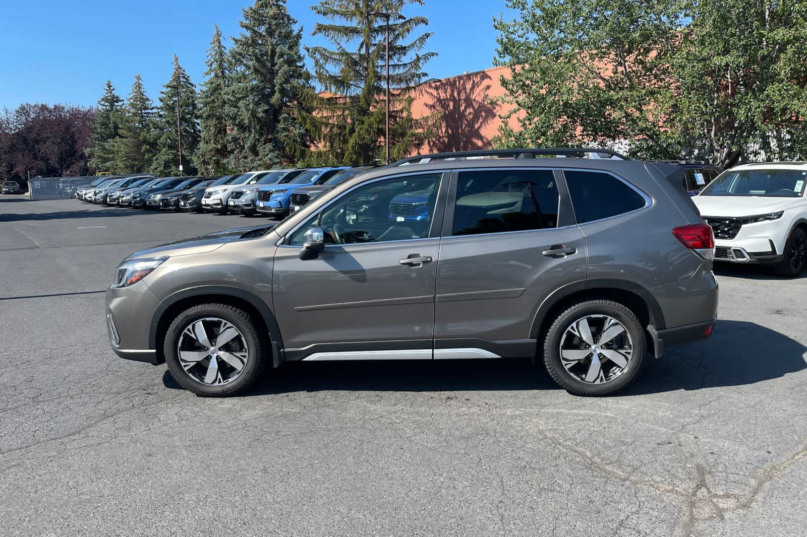 Used 2020 Subaru Forester Touring AWD/4WD image 2
