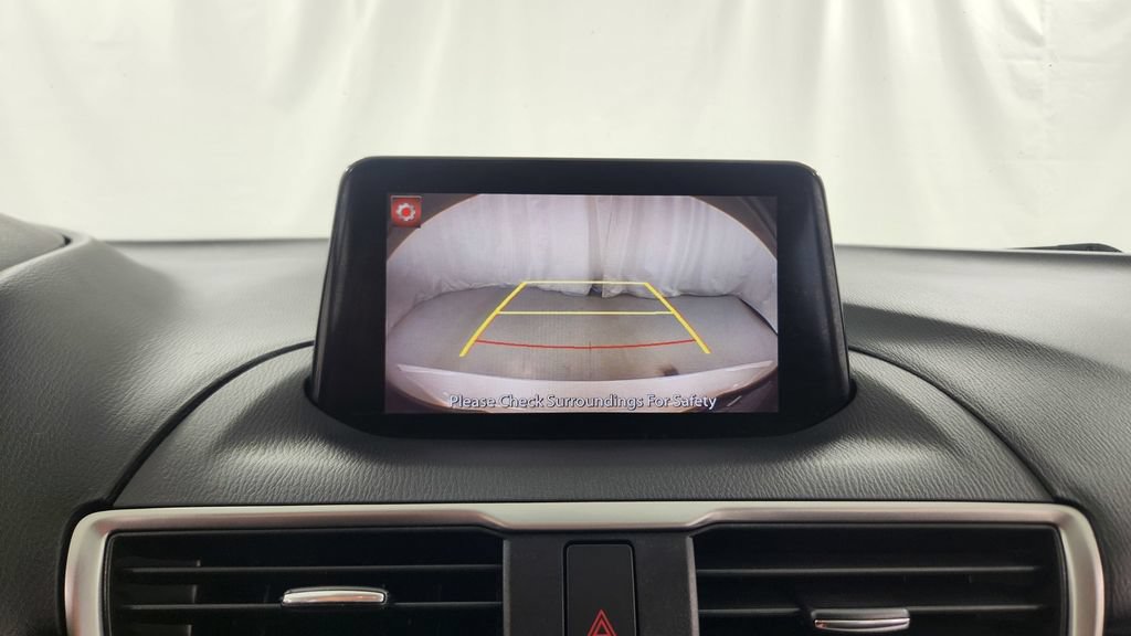 Used 2017 MAZDA MAZDA3 Sport FWD image 24