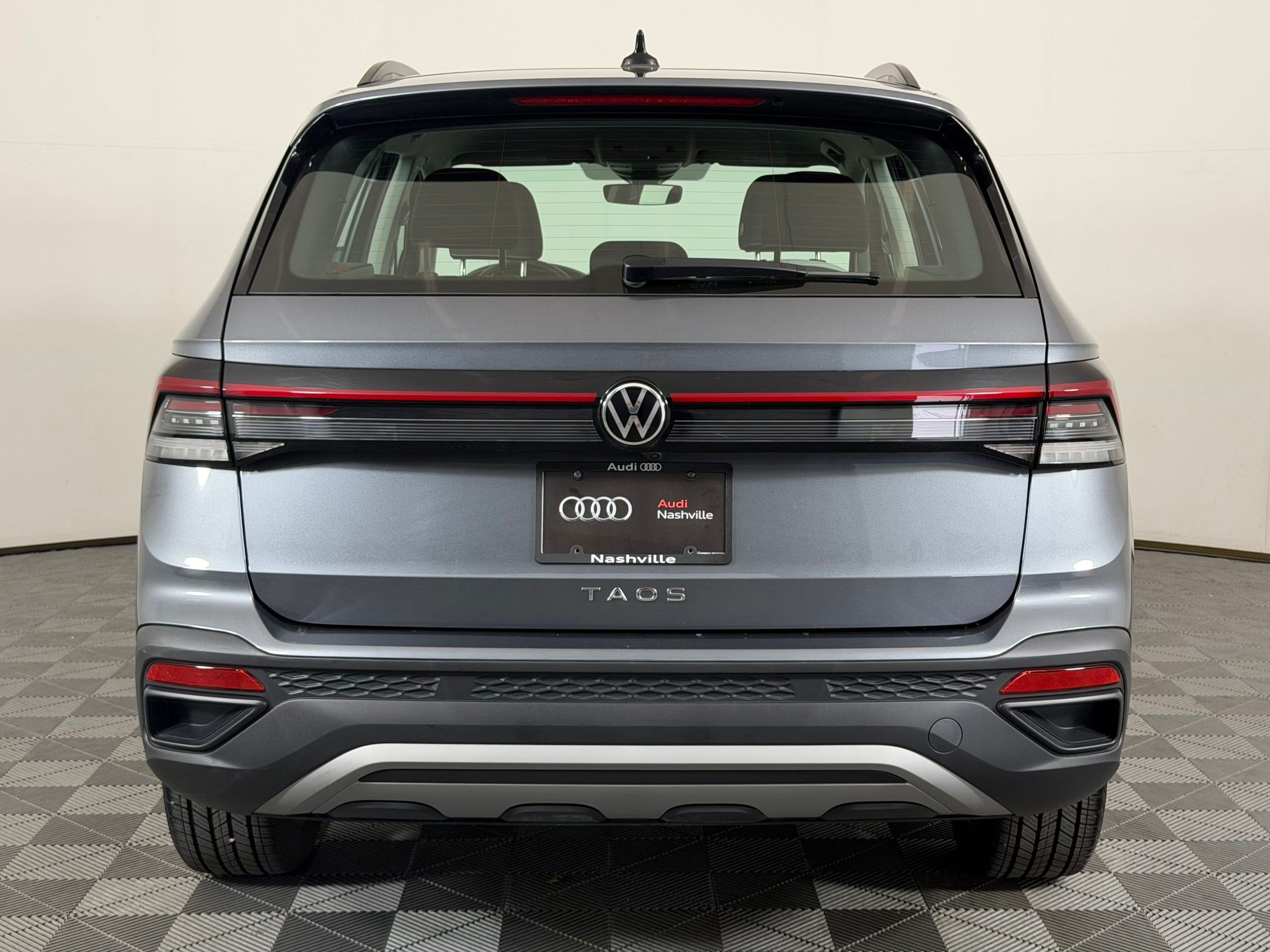 Used 2025 Volkswagen Taos S FWD image 10
