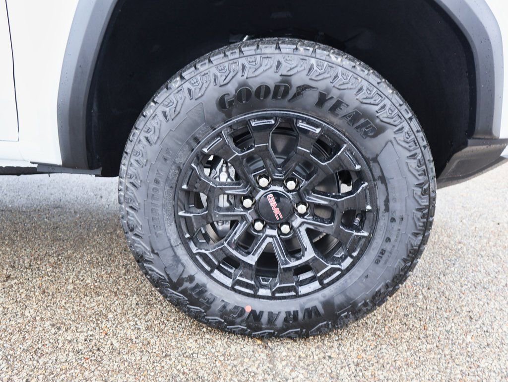 New 2026 GMC Canyon Elevation w/ Convenience Package image 25