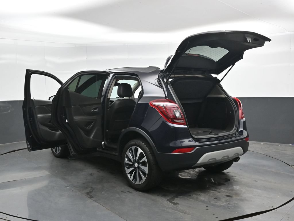 Used 2021 Buick Encore Preferred AWD/4WD image 47