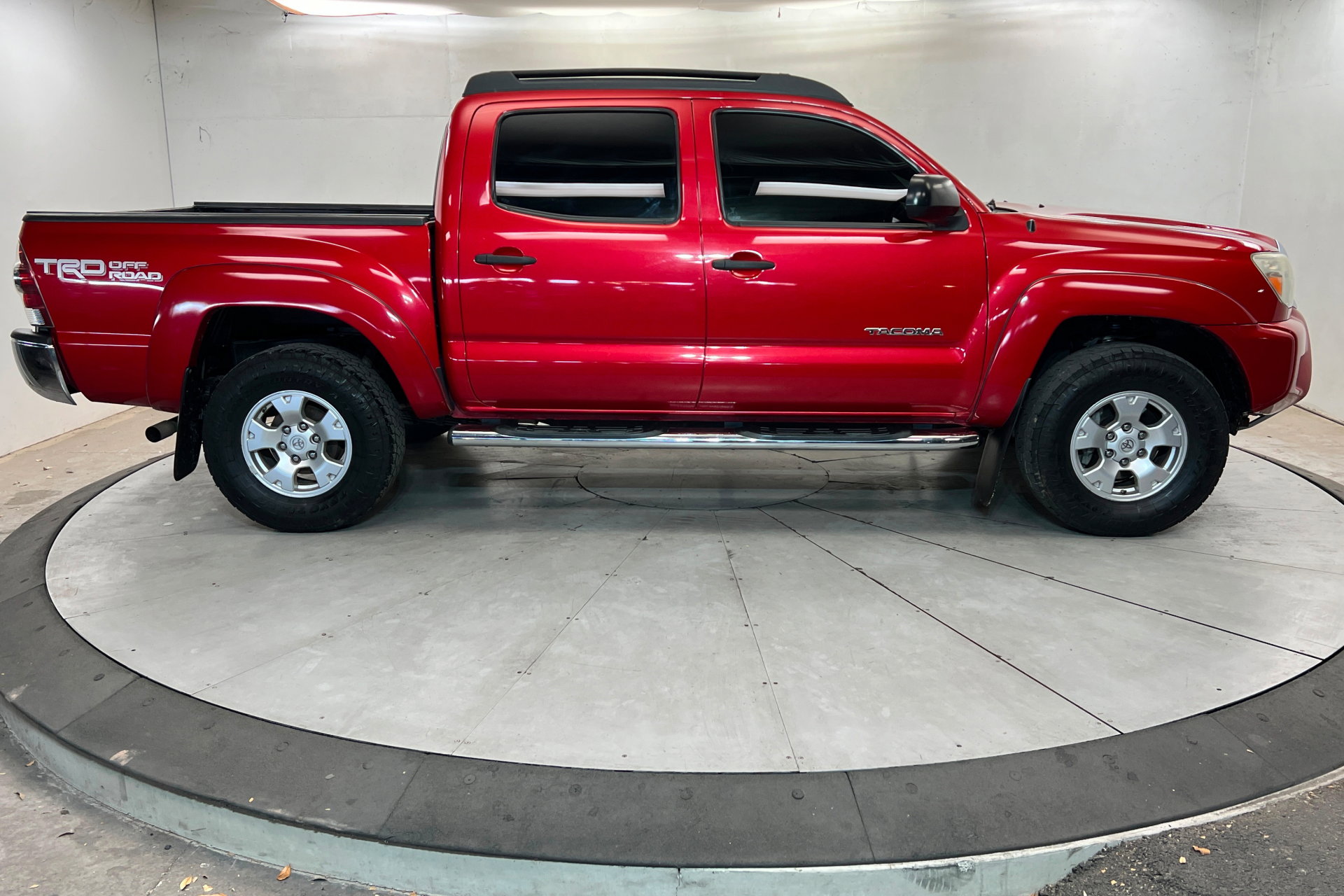 Used 2015 Toyota Tacoma PreRunner w/ TRD Off-Road Package RWD image 7