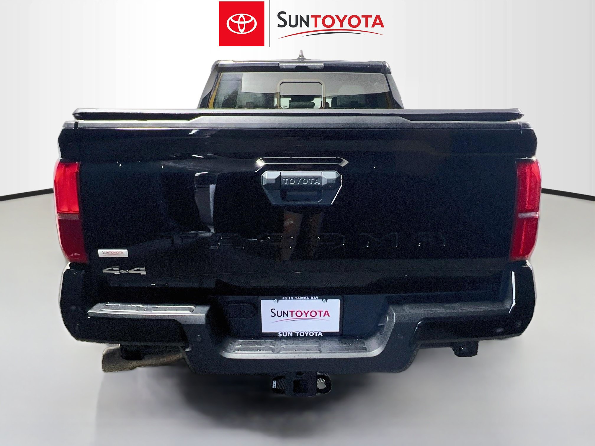 Used 2024 Toyota Tacoma SR5 AWD/4WD image 5