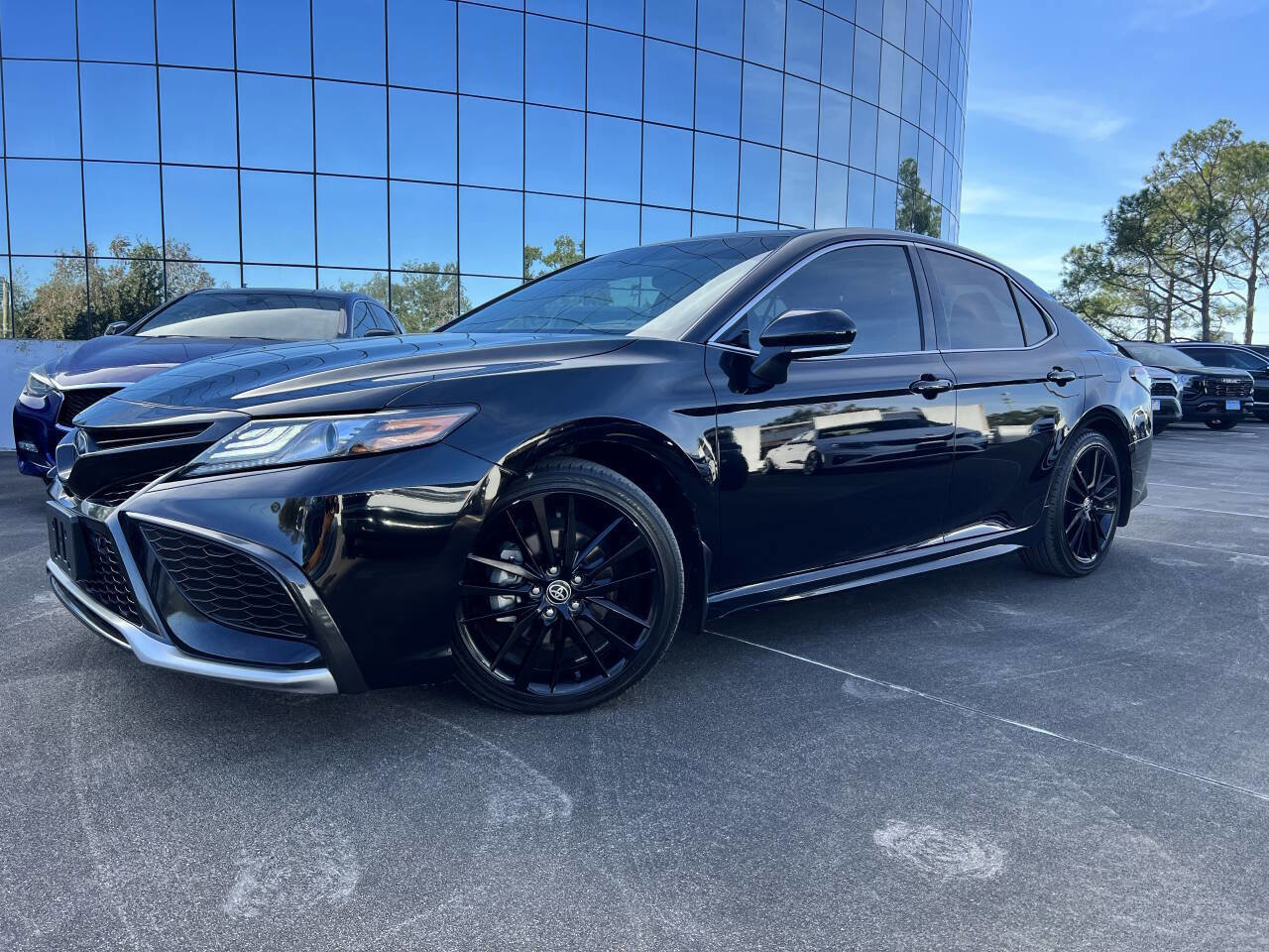 Used 2024 Toyota Camry XSE w/ Navigation Package image 4