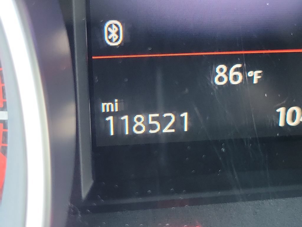 Used 2015 Volkswagen Golf 4-Door FWD image 8