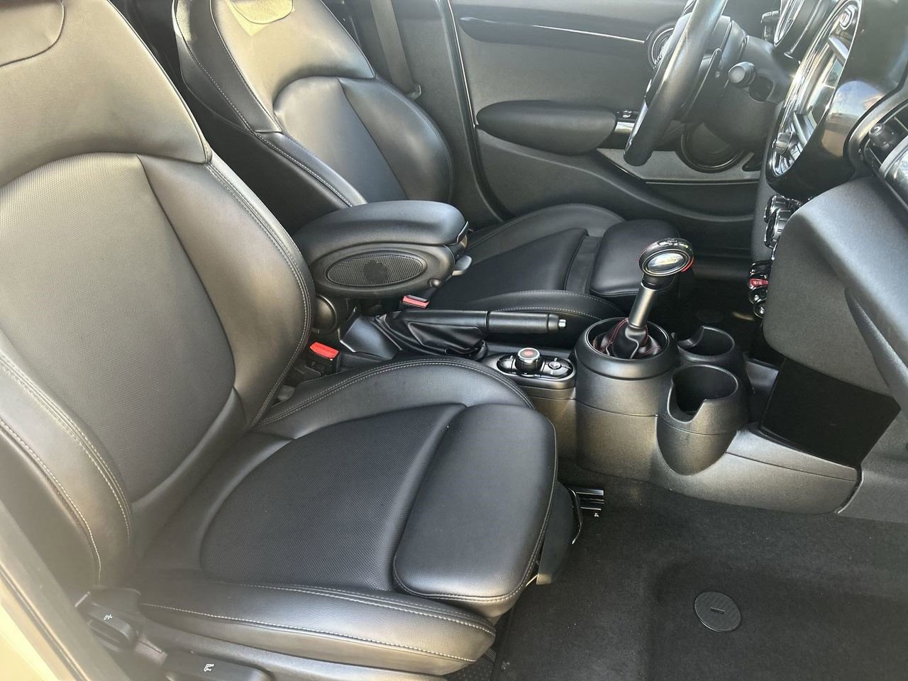 Used 2019 MINI Cooper S w/ Signature Upholstery Package image 8
