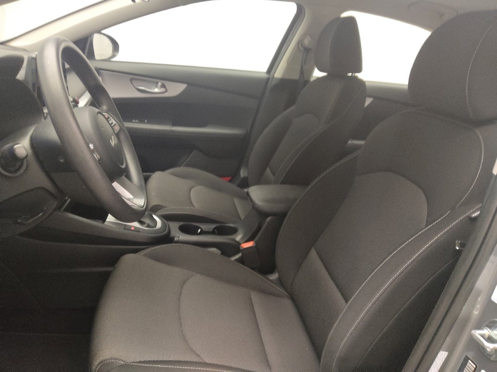 Used 2024 Kia Forte LXS w/ LXS Technology Package FWD image 17