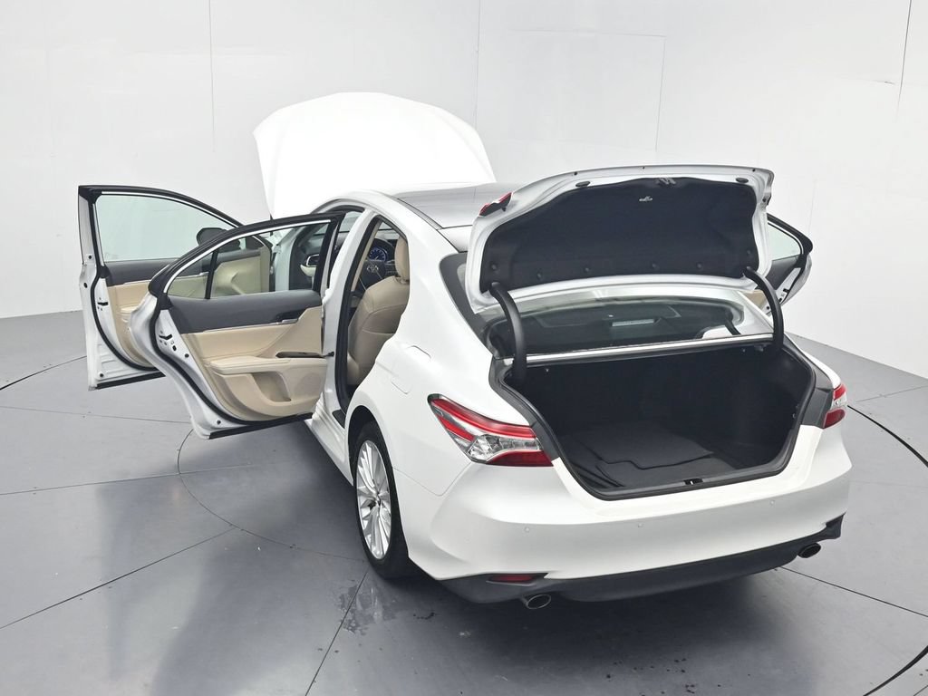Used 2018 Toyota Camry XLE FWD image 53