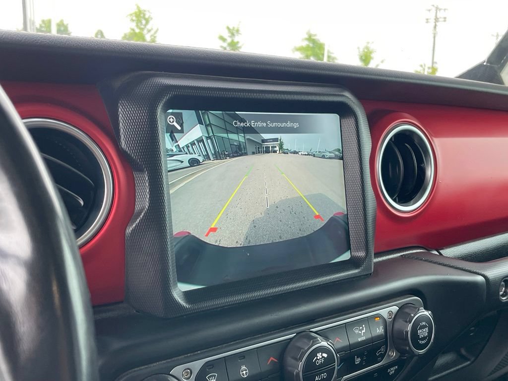 Used 2021 Jeep Gladiator Rubicon AWD/4WD image 16