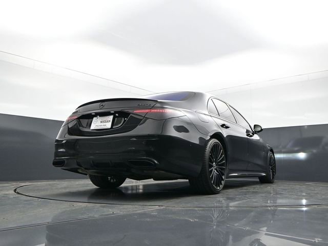 Used 2022 Mercedes-Benz S 580 4MATIC Sedan w/ AMG Line Package image 35